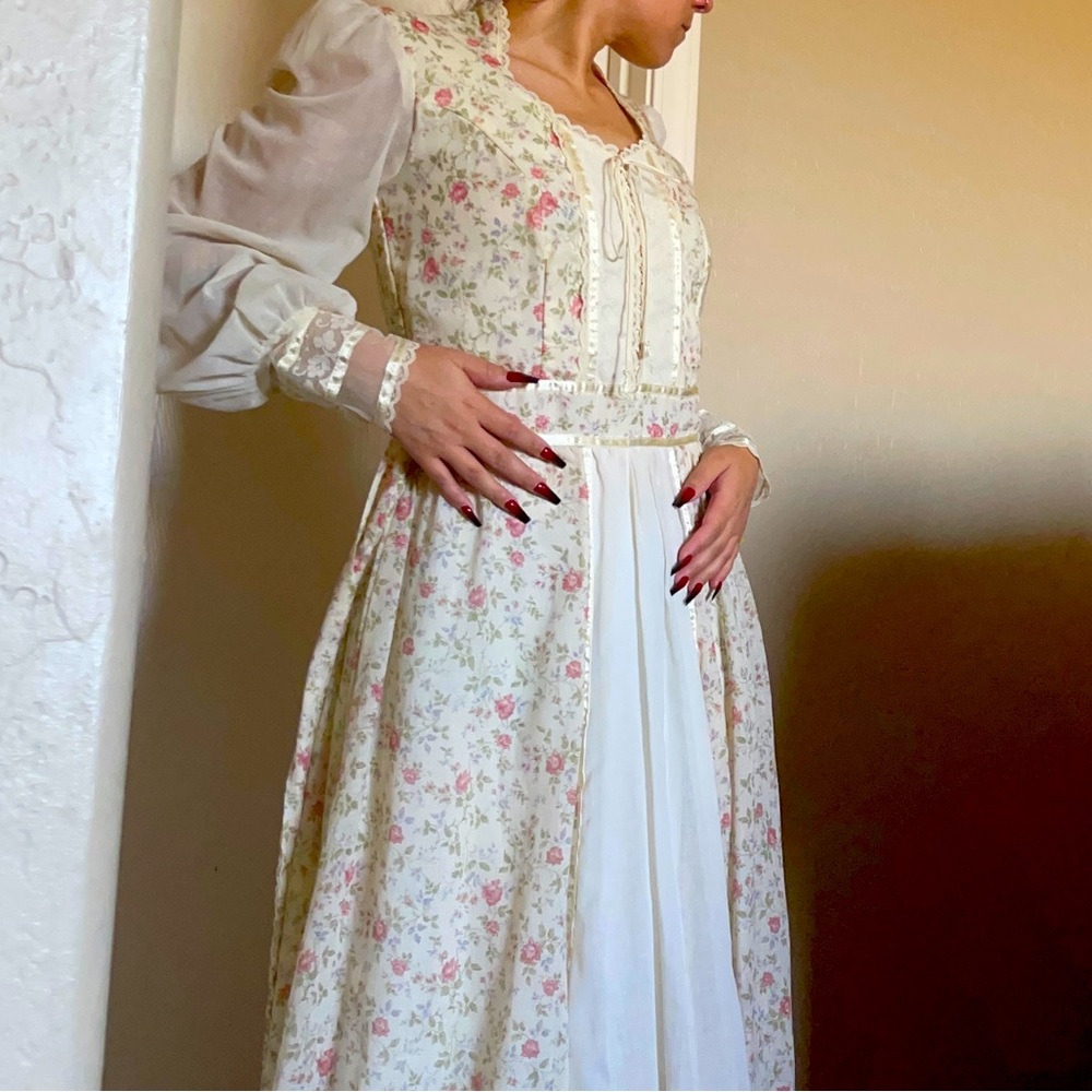 Authentic Vintage Gunne Sax dress